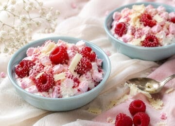 raspberry whip with white chocolate